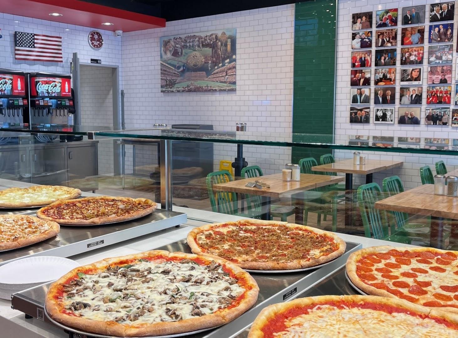 Famous Famiglia Pizzeria